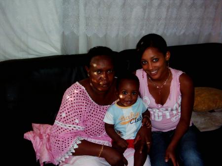 ma tante,mon petit neveu,et moi